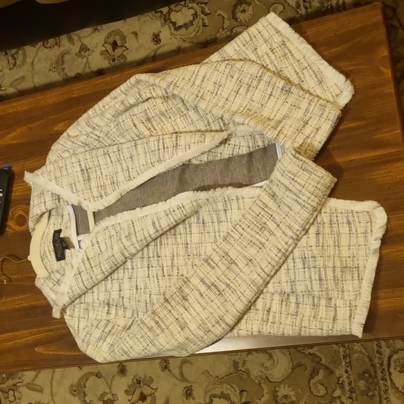 Jacket - Picture 2 of 4